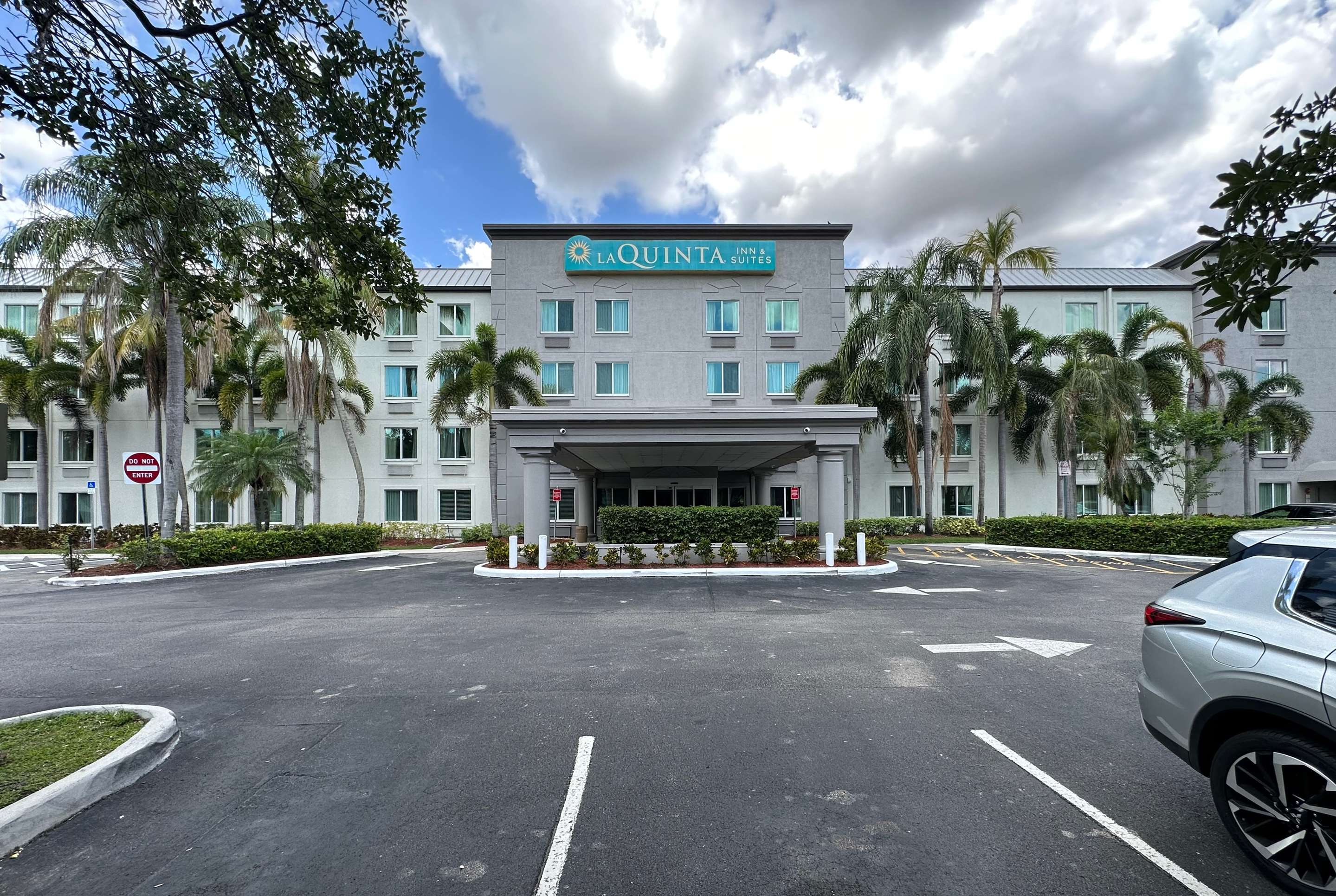 Exterior | La Quinta by Wyndham Sunrise Sawgrass Mills