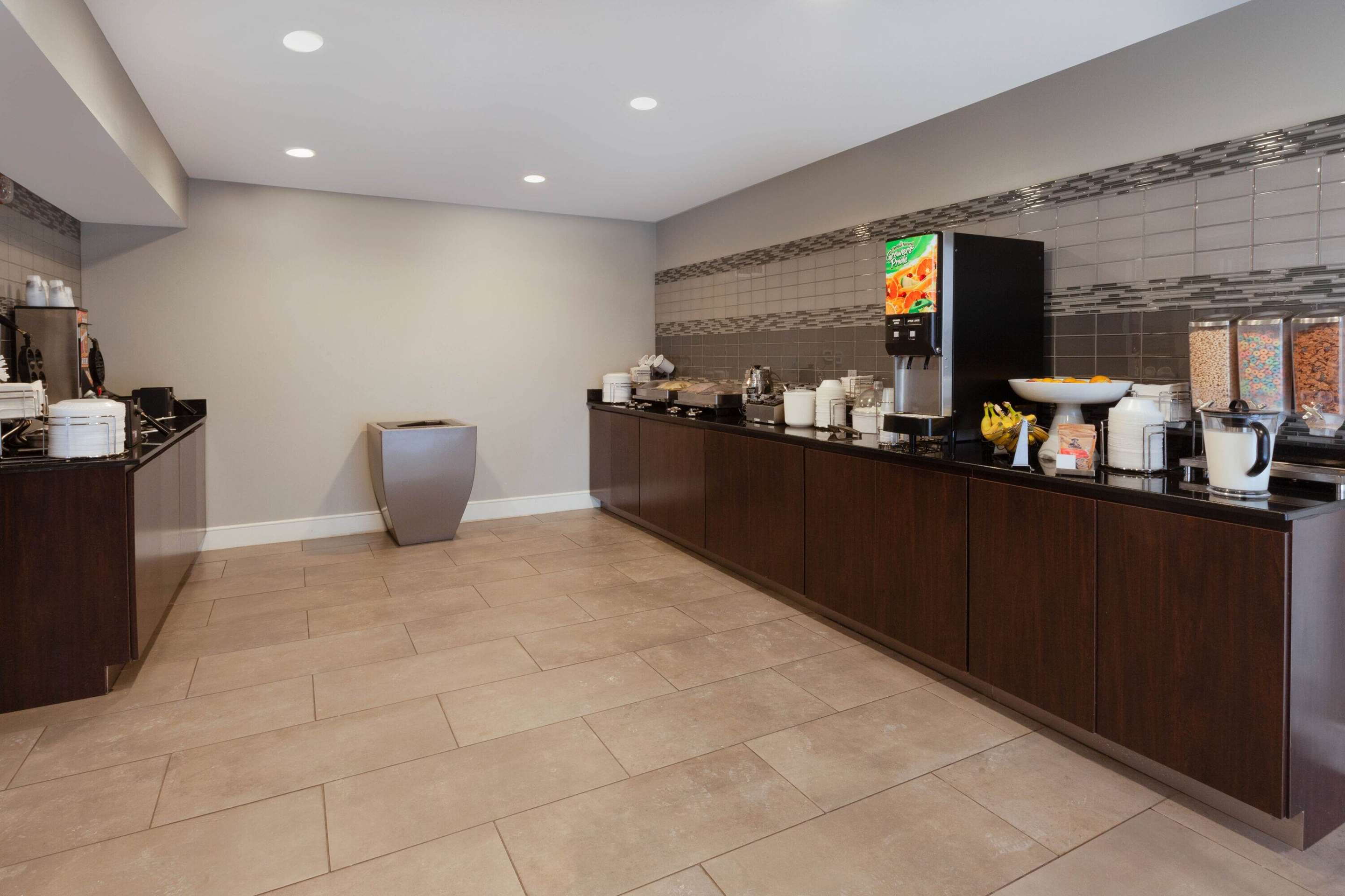 Property amenity | La Quinta by Wyndham Detroit Utica