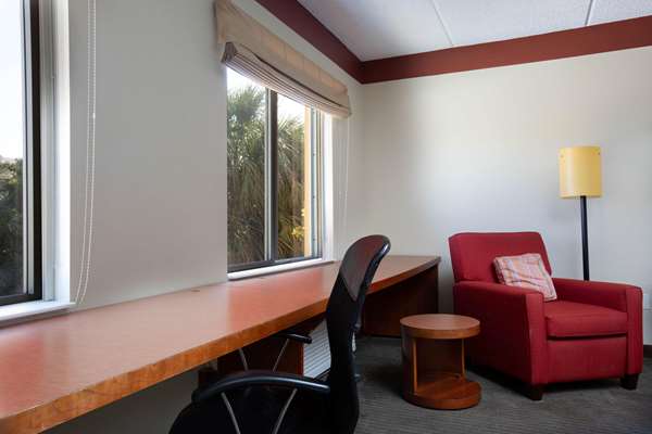 Suite - La Quinta Inn Cutler Ridge