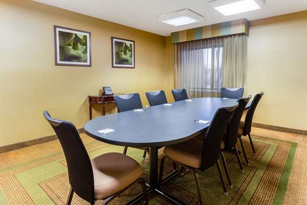  - La Quinta Inn Willowbrook - I-55, Exit 274