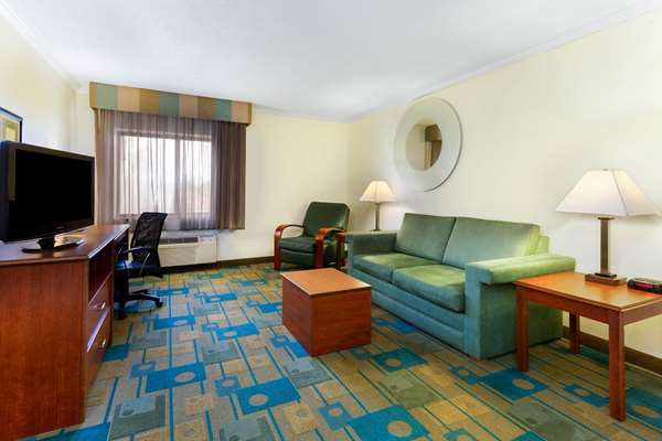  - La Quinta Inn Willowbrook - I-55, Exit 274