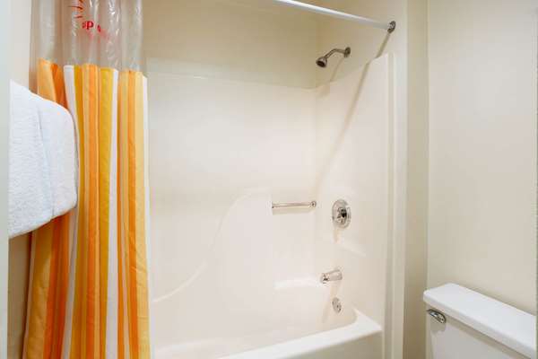  - La Quinta Inn Willowbrook - I-55, Exit 274