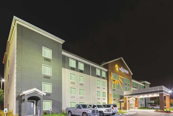 Exterior view - La Quinta Inn & Suites Round Rock Austin - I-35, Exit 251