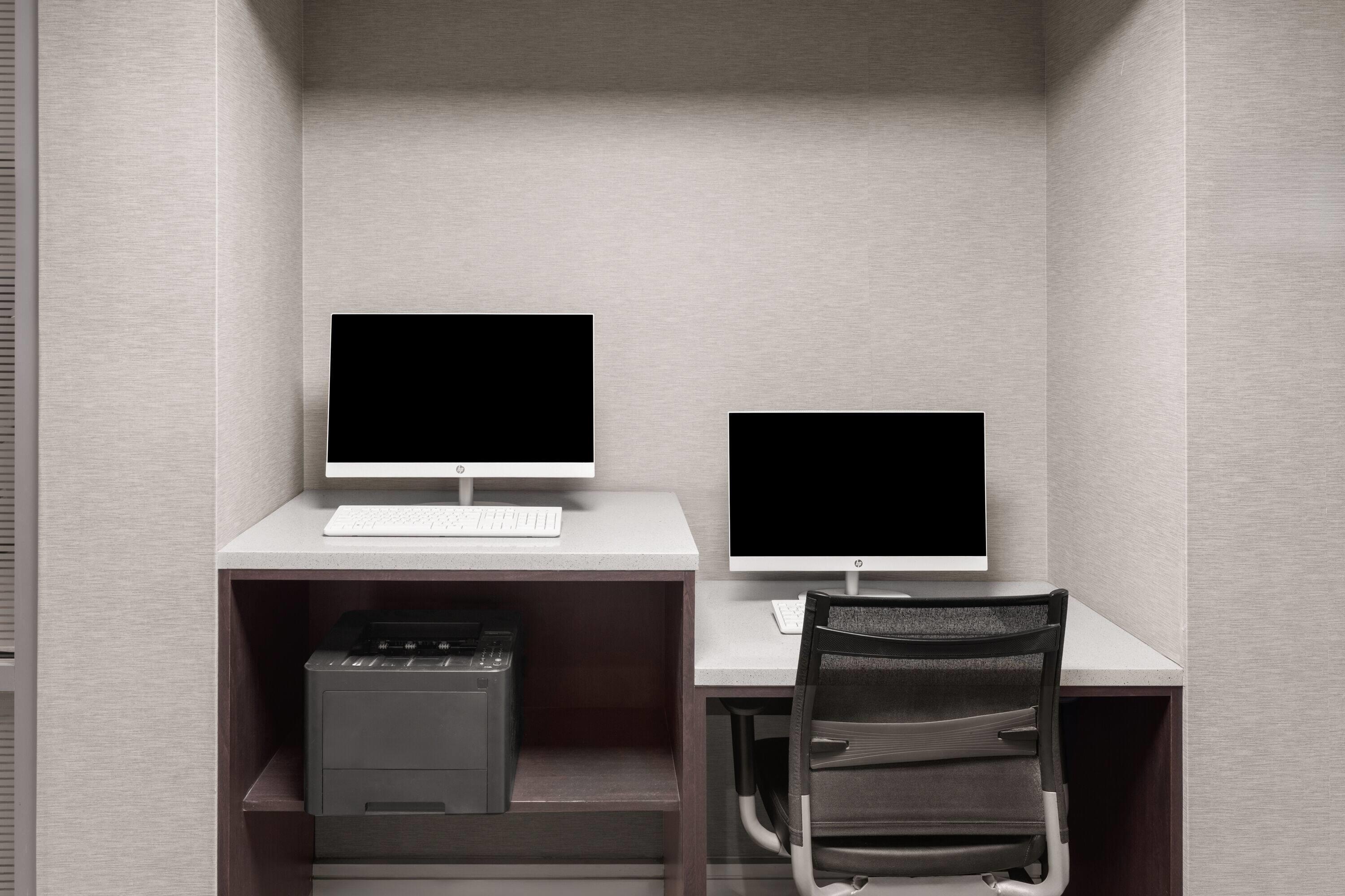 Business Center | La Quinta by Wyndham Austin Round Rock