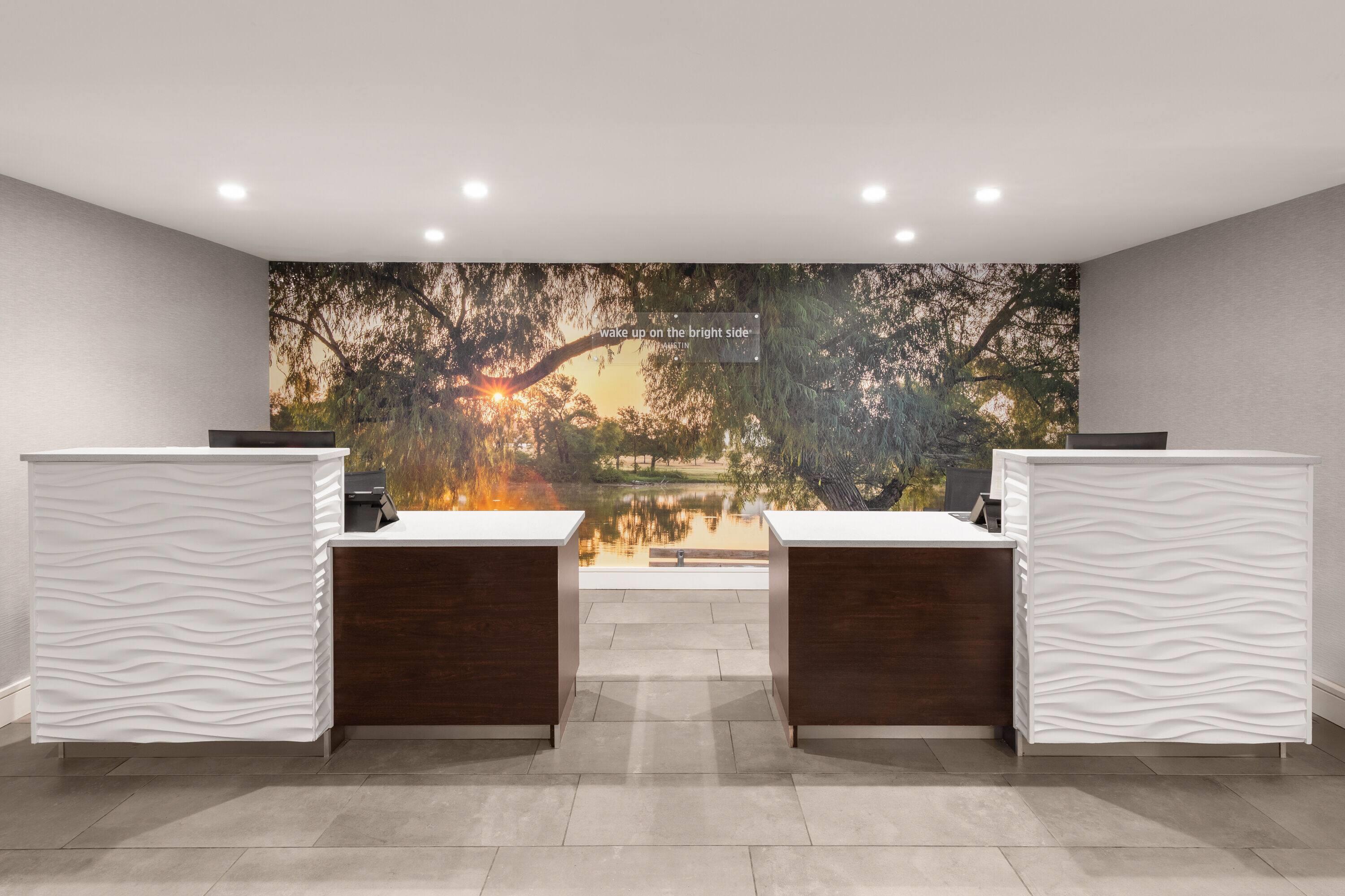 Reception | La Quinta by Wyndham Austin Round Rock