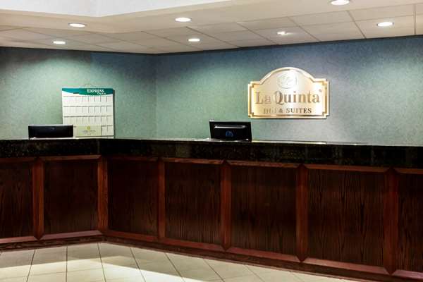  - La Quinta Inn & Suites New Berlin - I-43, Exit 57