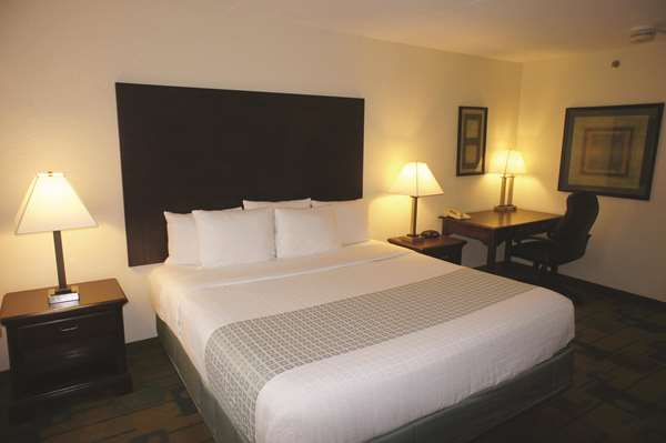 Suite - La Quinta Inn & Suites Somerville - I-93, Exit 21