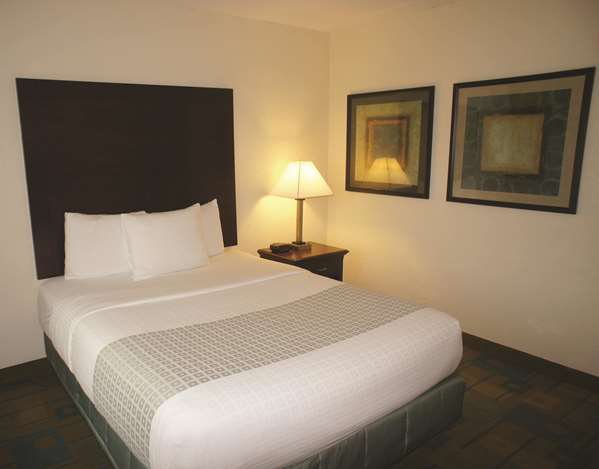  - La Quinta Inn & Suites Somerville - I-93, Exit 21