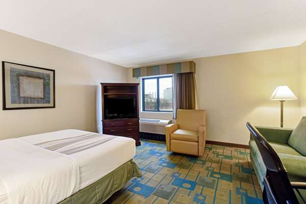  - La Quinta Inn & Suites Somerville - I-93, Exit 21