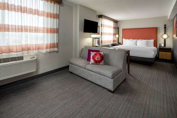 Suite - La Quinta Inn & Suites LAX Airport Los Angeles