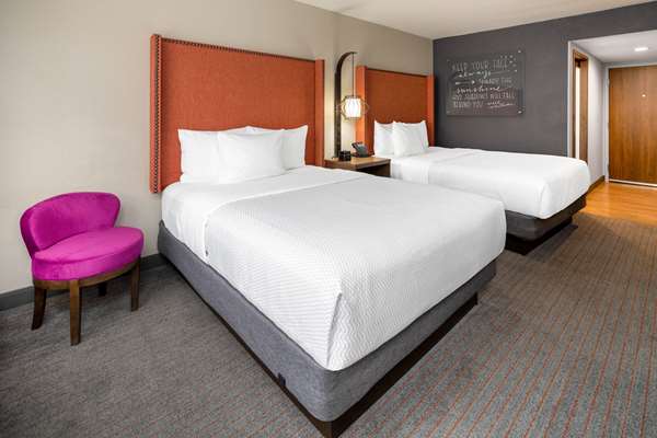  - La Quinta Inn & Suites LAX Airport Los Angeles