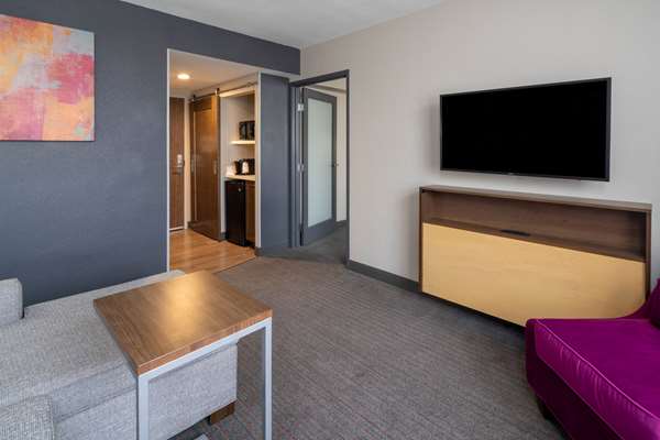 Suite - La Quinta Inn & Suites LAX Airport Los Angeles