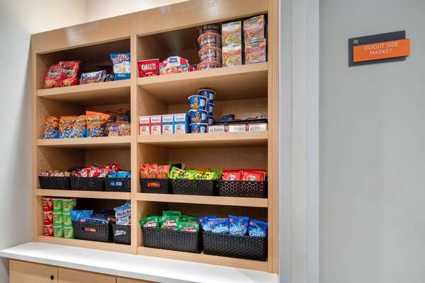  - La Quinta Inn & Suites LAX Airport Los Angeles