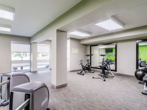 Fitness/ Exercise Room - La Quinta Inn & Suites at 48th Ave Myrtle Beach
