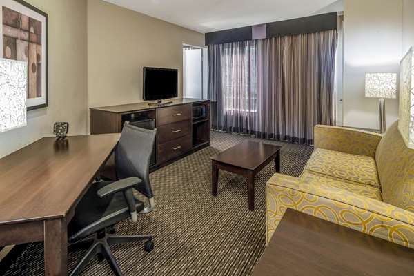 Suite - La Quinta Inn & Suites Disneyland Anaheim - I-5, Exit 109
