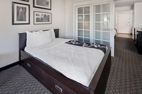 Suite - La Quinta Inn & Suites Disneyland Anaheim - I-5, Exit 109