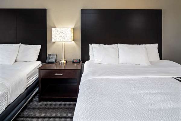  - La Quinta Inn & Suites Disneyland Anaheim - I-5, Exit 109