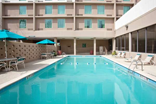 Pool - La Quinta Inn Downtown Little Rock