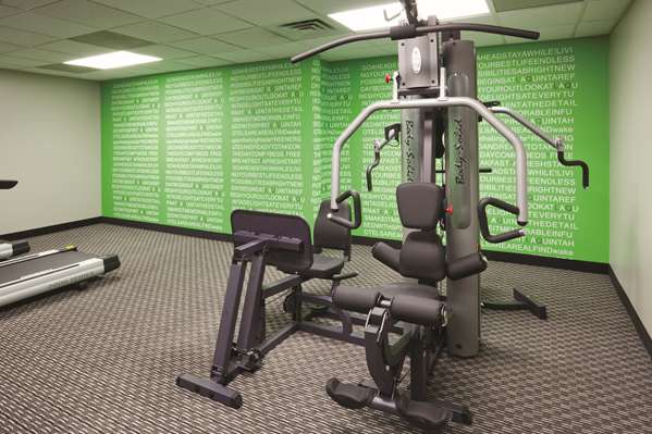 Fitness/ Exercise Room - La Quinta Inn & Suites West Bloomington