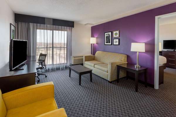 Suite - La Quinta Inn & Suites West Bloomington