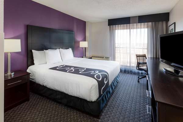  - La Quinta Inn & Suites West Bloomington