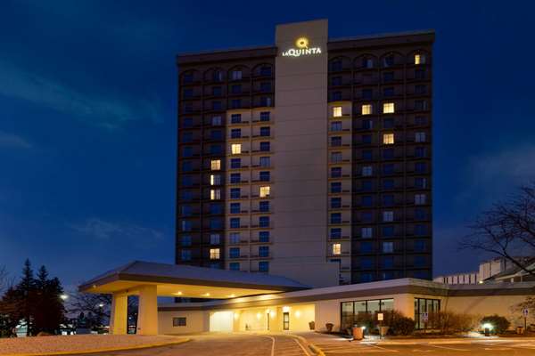 Exterior view - La Quinta Inn & Suites West Bloomington
