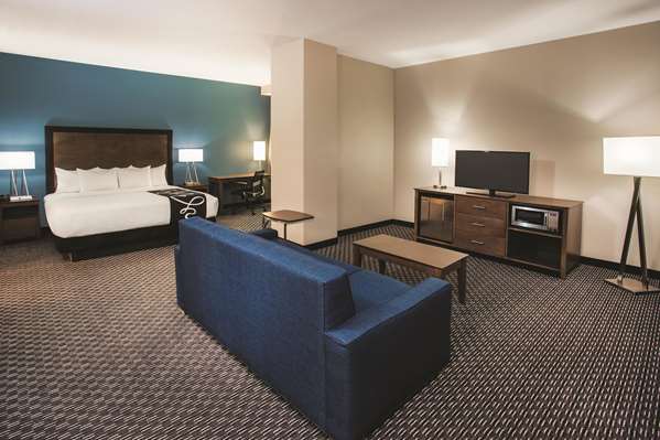 Suite - La Quinta Inn & Suites Downtown Chicago