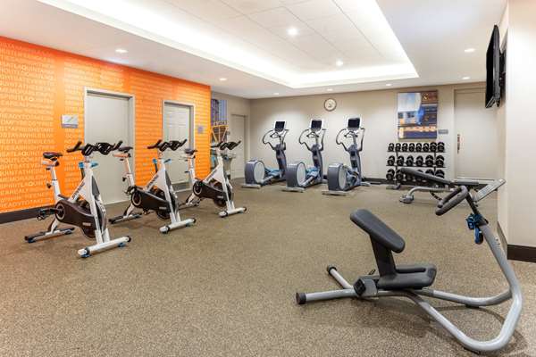 Fitness/ Exercise Room - La Quinta Inn & Suites Downtown Chicago