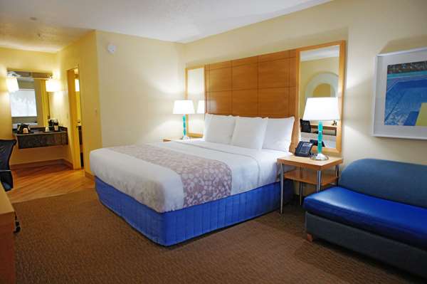  - La Quinta Inn Northeast Fort Lauderdale
