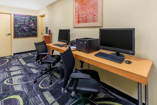 Conference Area - La Quinta Inn Northeast Fort Lauderdale