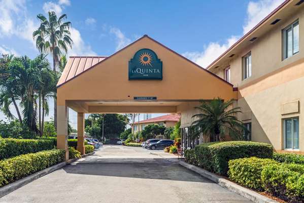 Exterior view - La Quinta Inn Northeast Fort Lauderdale