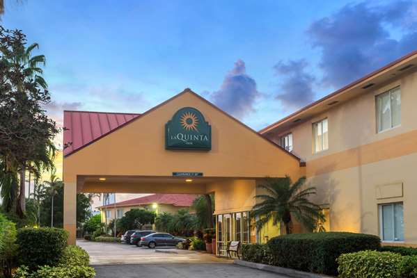 Exterior view - La Quinta Inn Northeast Fort Lauderdale