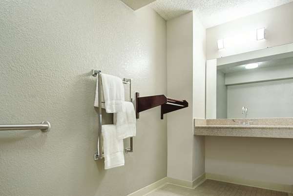  - La Quinta Inn West Palm Beach - FL Turnpike, Exit 99