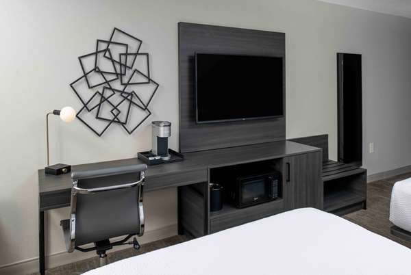  - La Quinta Inn & Suites South Burlington