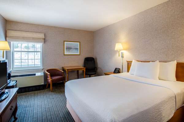  - La Quinta Inn & Suites St Albans