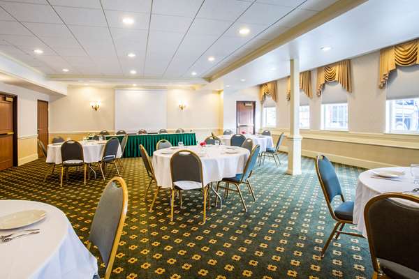  - La Quinta Inn & Suites St Albans