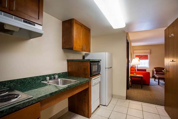 Suite - La Quinta Inn & Suites St Albans
