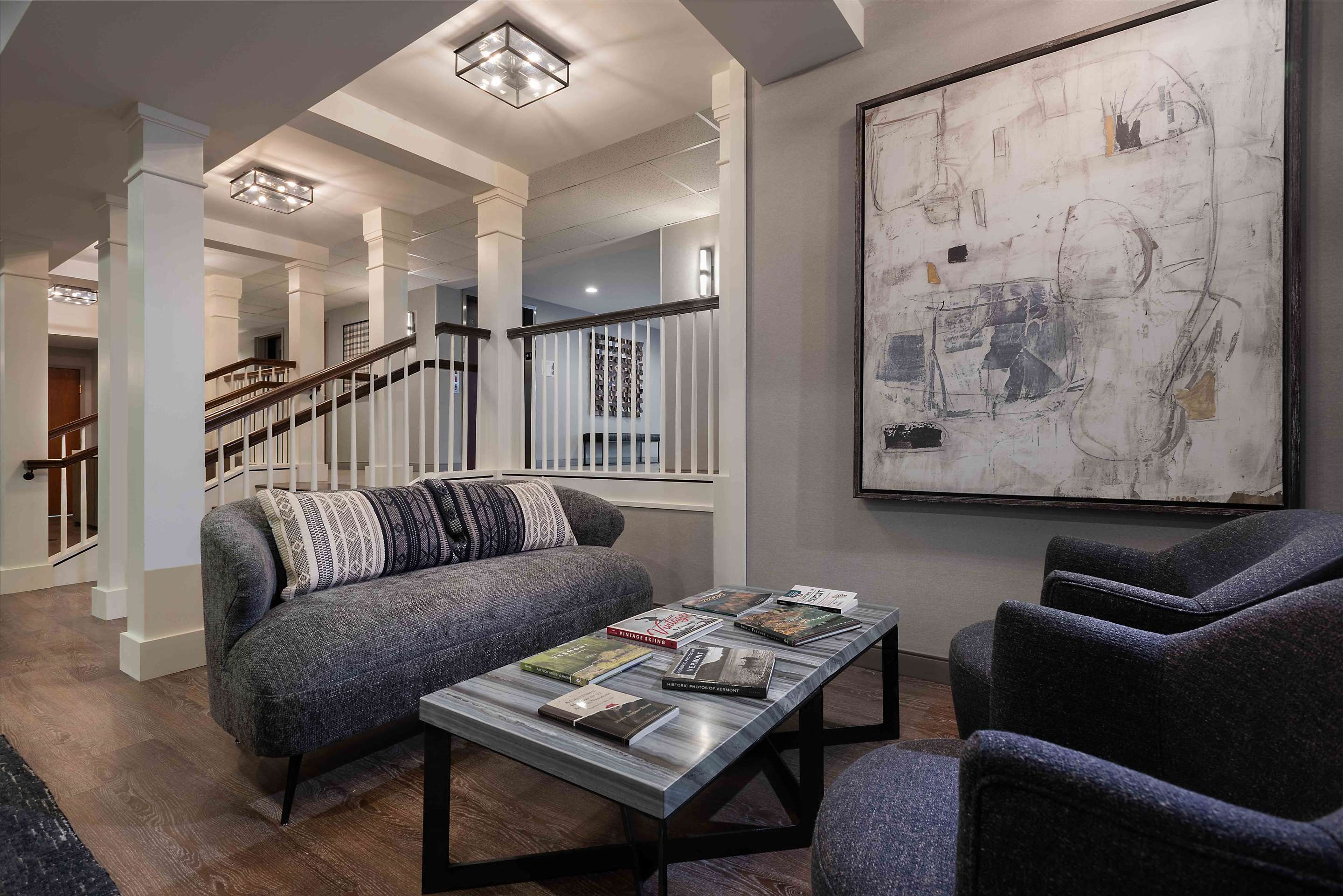 lobby view | La Quinta Inn & Suites by Wyndham St. Albans