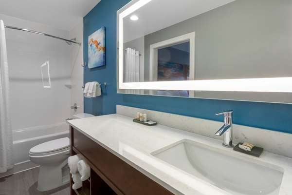  - La Quinta Inn & Suites Sanibel Fort Myers