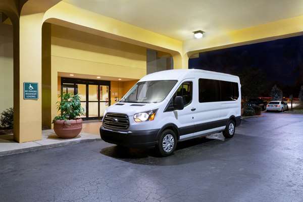  - La Quinta Inn Airport North Charlotte - I-85, Exit 33