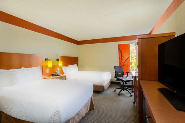  - La Quinta Inn Airport North Charlotte - I-85, Exit 33