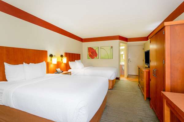  - La Quinta Inn Airport North Charlotte - I-85, Exit 33