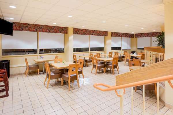 Amenities - La Quinta Inn Airport North Charlotte - I-85, Exit 33
