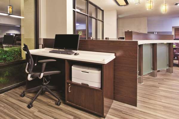 Conference Area - La Quinta Inn & Suites West Ashley Charleston