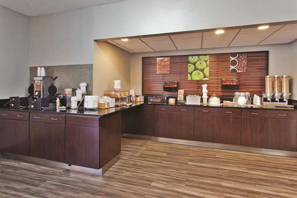  - La Quinta Inn & Suites West Ashley Charleston