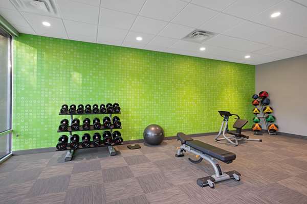 Fitness/ Exercise Room - La Quinta Inn & Suites Rancho Cordova - US 50, Exit 18