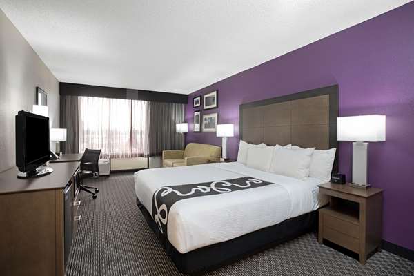  - La Quinta Inn & Suites Rancho Cordova - US 50, Exit 18