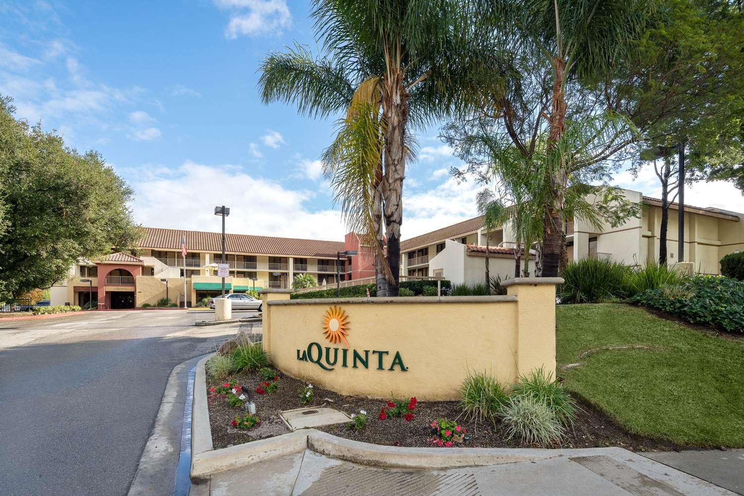 La Quinta Inn & Suites Thousand Oaks, CA See Discounts
