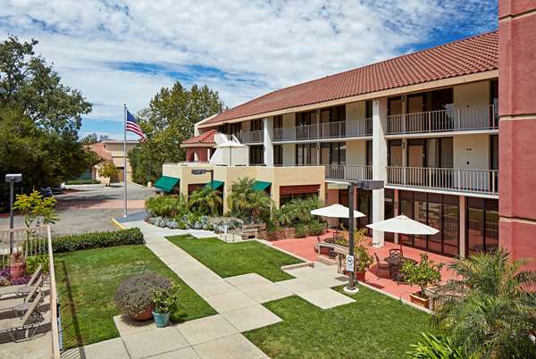 Exterior view - La Quinta Inn & Suites Thousand Oaks - US 101, Exit 46