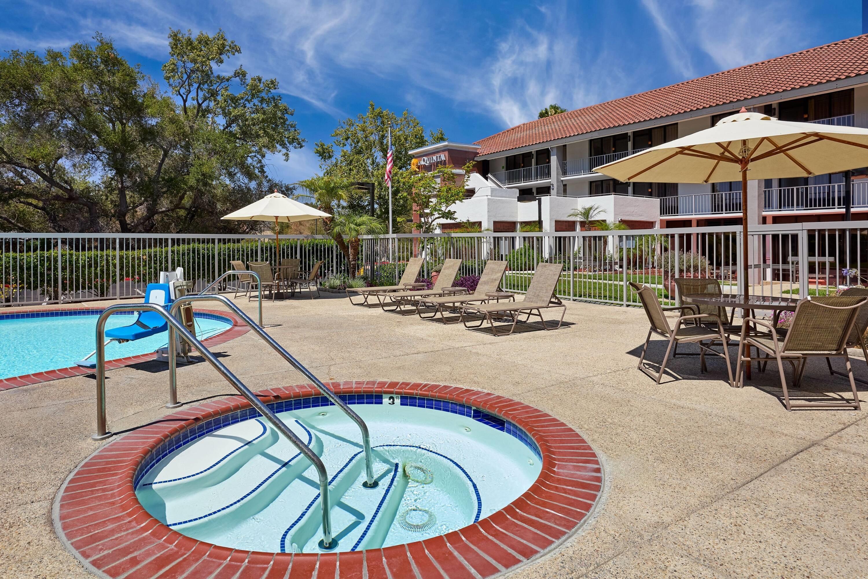 Pool | La Quinta by Wyndham Thousand Oaks-Newbury Park